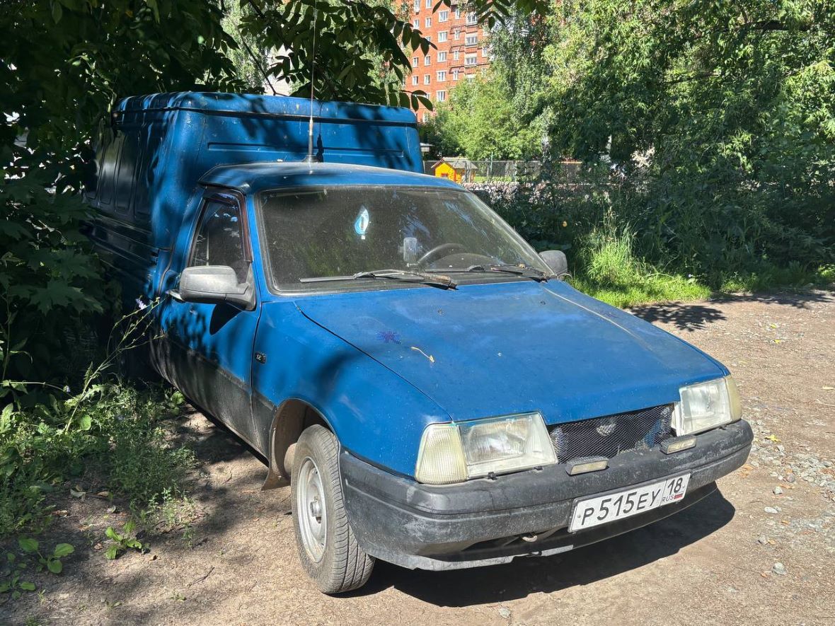 Удмуртия, № Р 515 ЕУ 18 — Иж-2717-230 '97-05