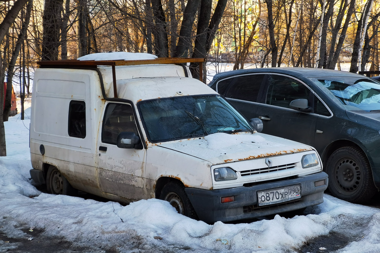 Москва, № О 870 ХР 790 — Renault Express '85-01