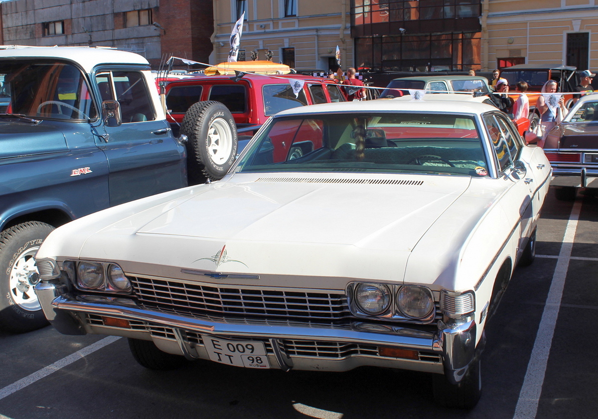 Санкт-Петербург, № Е 009 ТТ 98 — Chevrolet Caprice (1G) '65-70; Санкт-Петербург — Ежегодная выставка классических и кастомных автомобилей и мотоциклов "Original Meet"