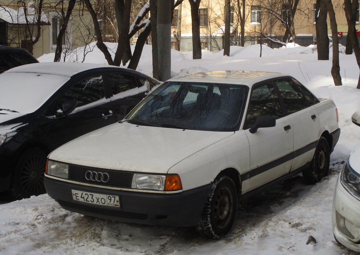 Москва, № Е 423 ХО 97 — Audi 80 (B3) '86-91