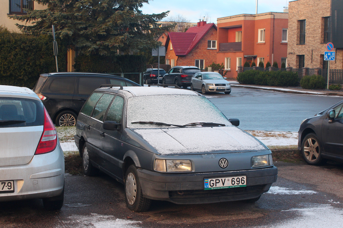 Литва, № GPV 696 — Volkswagen Passat Variant (B3) '88-93