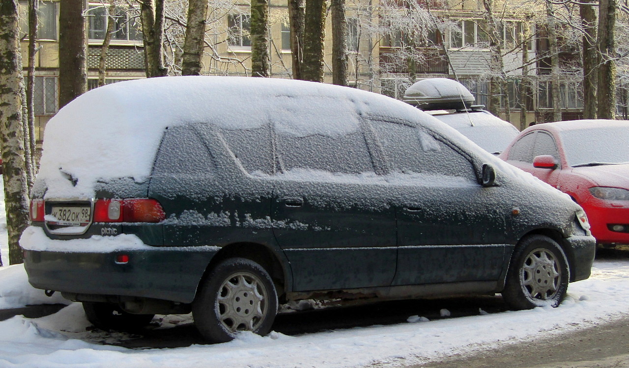 Санкт-Петербург, № К 382 ОК 98 — Toyota Picnic (M10) '96-01