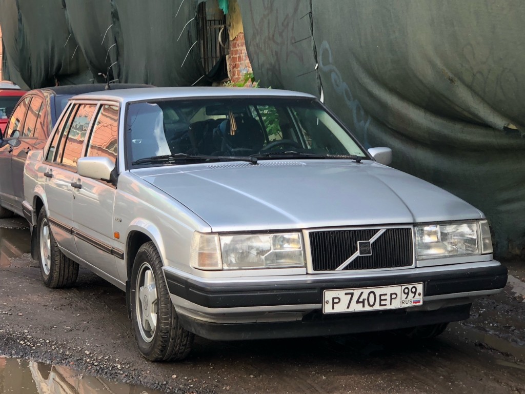 Москва, № Р 740 ЕР 99 — Volvo 740 '84-92