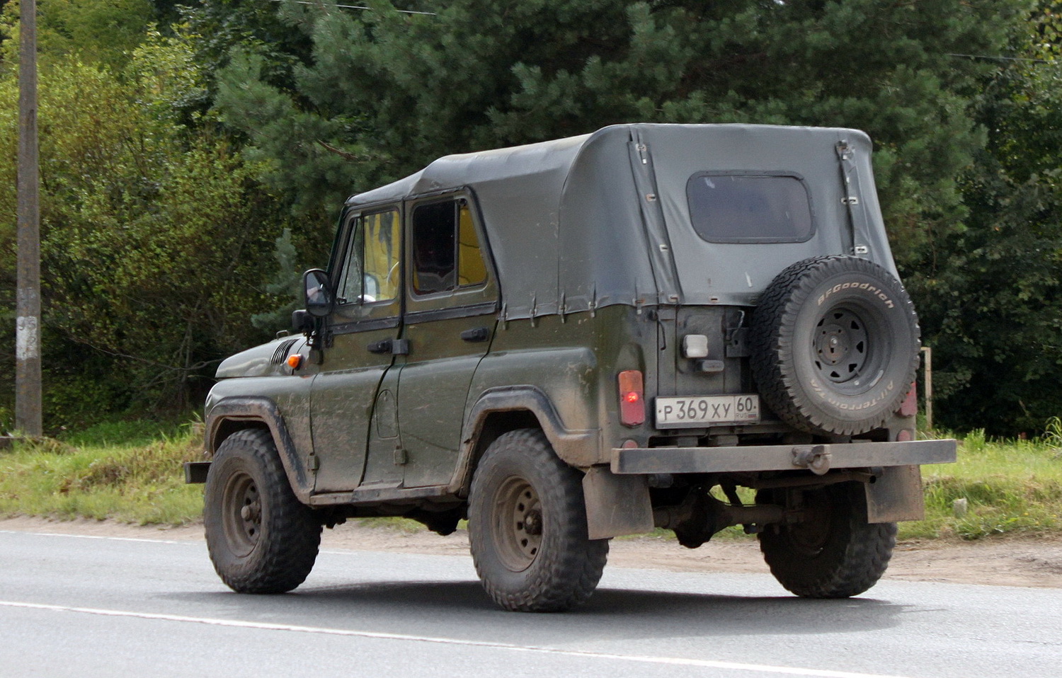 Псковская область, № Р 369 ХУ 60 — УАЗ-31512 '85-03