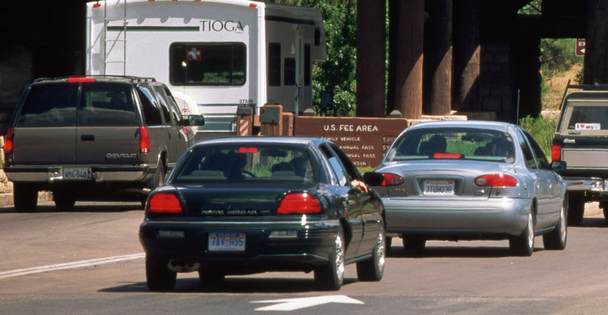 США, № WD4 540 — Chevrolet (Общая модель); США, № 7AV H95 — Pontiac Grand Am (4G) '92-98; США, № 3TUH038 —  Модель неизвестна; Исторические фотографии (до 2000 года) (США)