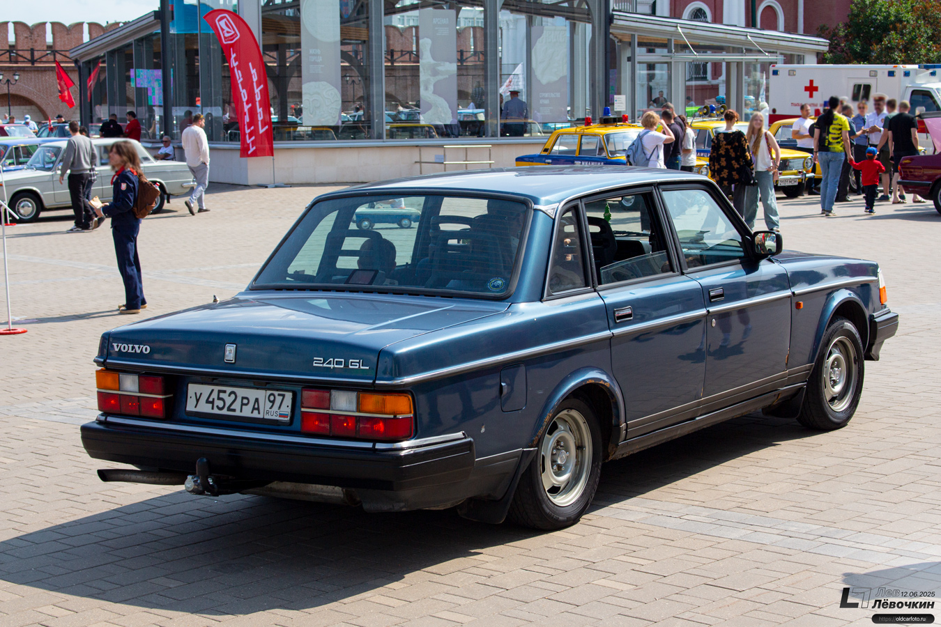 Москва, № У 452 РА 97 — Volvo 240 GL '86–93; Тульская область — Автомобильный фестиваль "Автострада — 2025"