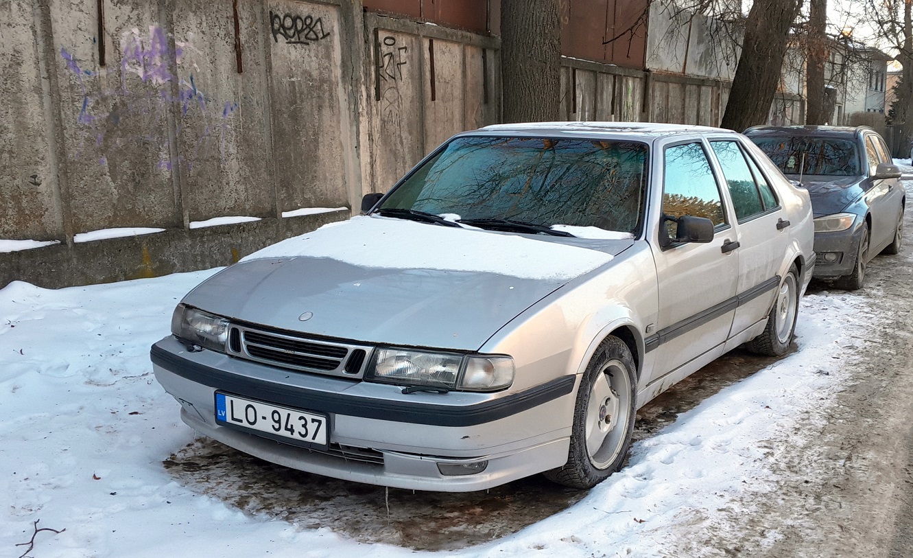 Латвия, № LO-9437 — Saab 9000 '84-98