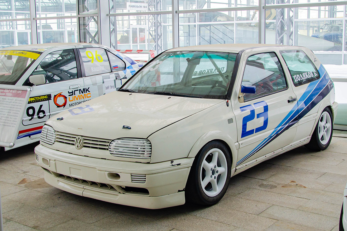 Свердловская область, № 23 — Volkswagen Golf III '91-98
