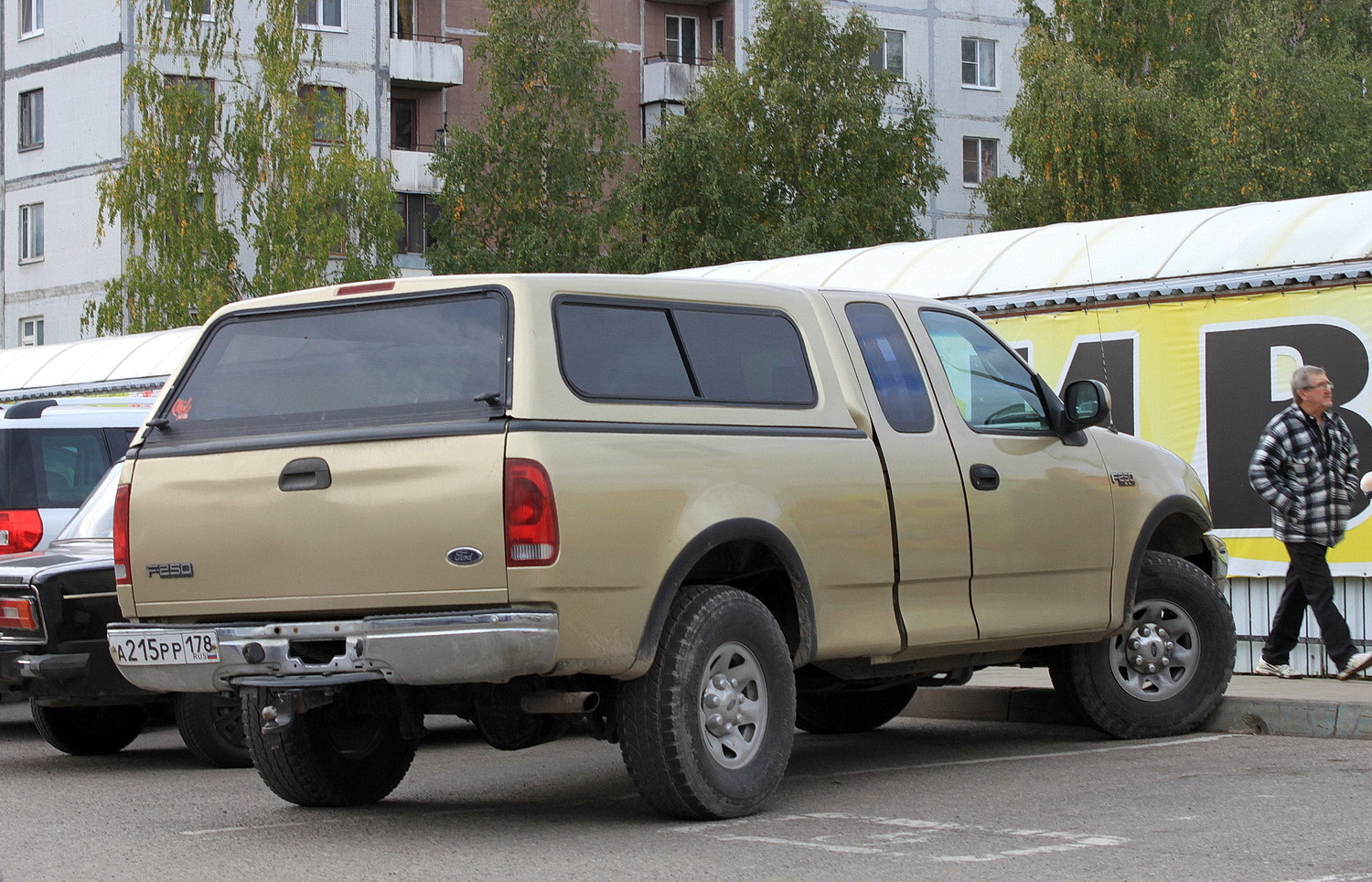 Псковская область, № А 215 РР 178 — Ford F-Series (10G) '96-99