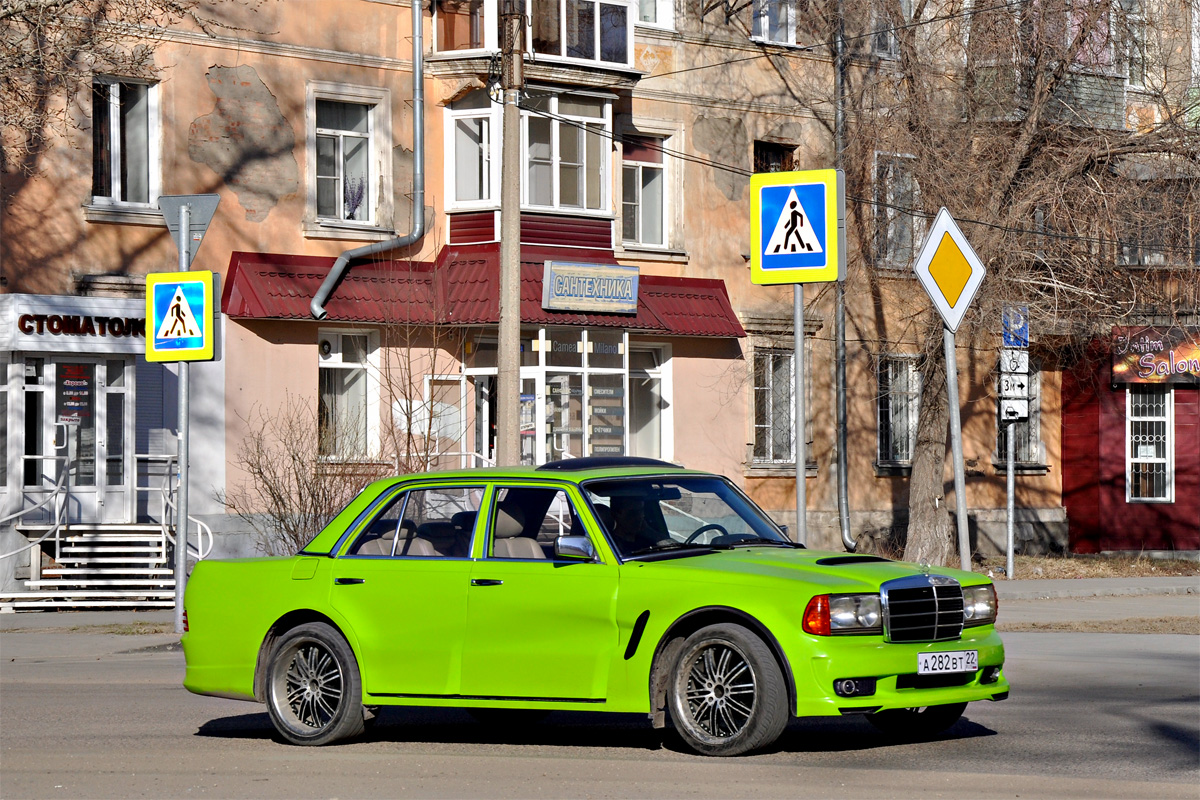 Алтайский край, № А 282 ВТ 22 — Mercedes-Benz (W123) '76-86