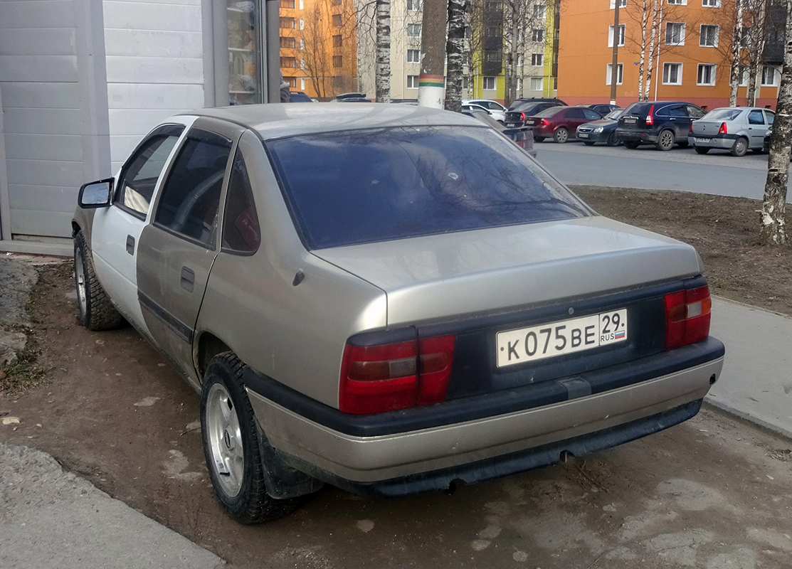 Архангельская область, № К 075 ВЕ 29 — Opel Vectra (A) '88-95