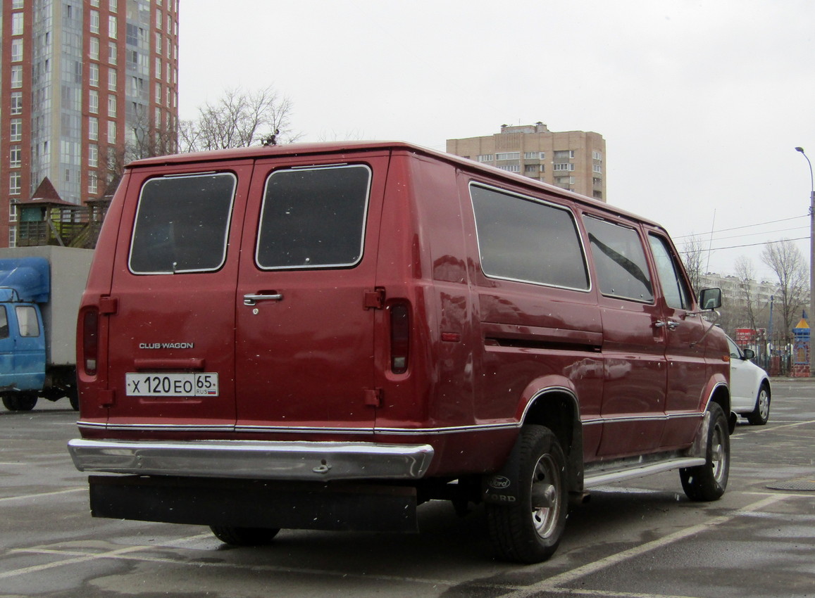 Москва, № Х 120 ЕО 65 — Ford E-Series (3G) '75-91