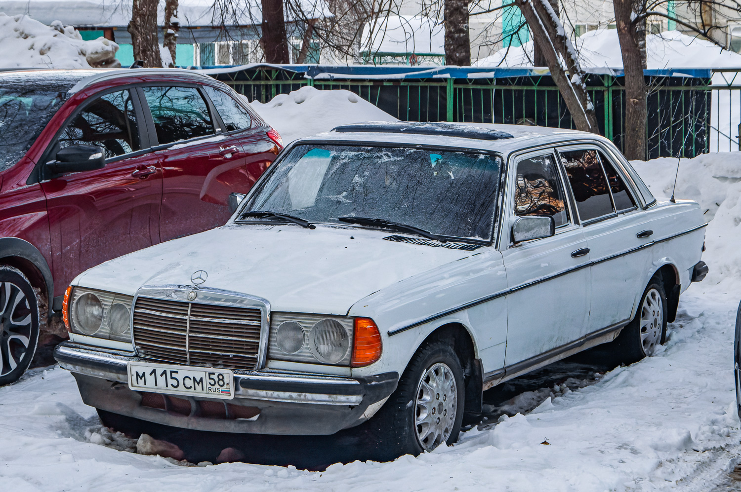 Пензенская область, № М 115 СМ 58 — Mercedes-Benz (W123) '76-86
