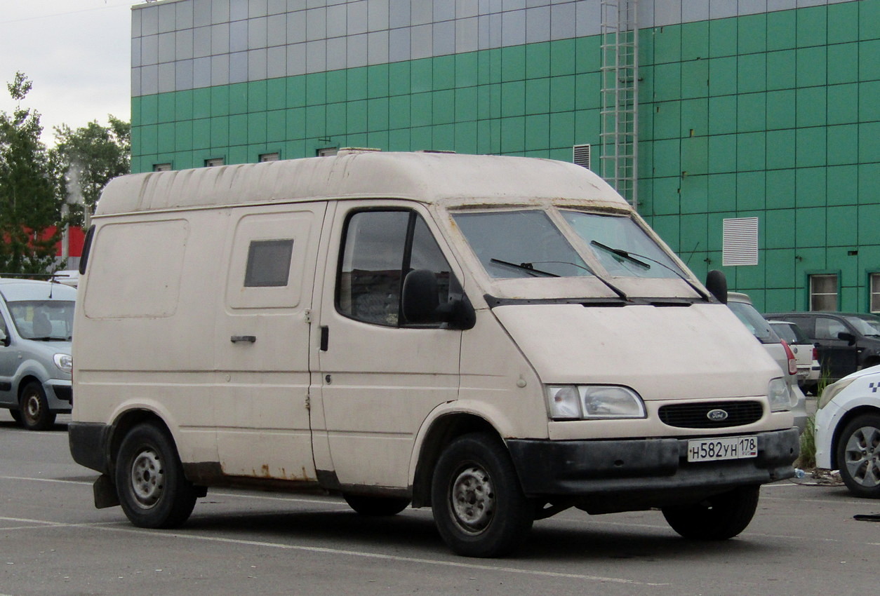 Санкт-Петербург, № Н 582 УН 178 — Ford Transit (3G, facelift) '94-00