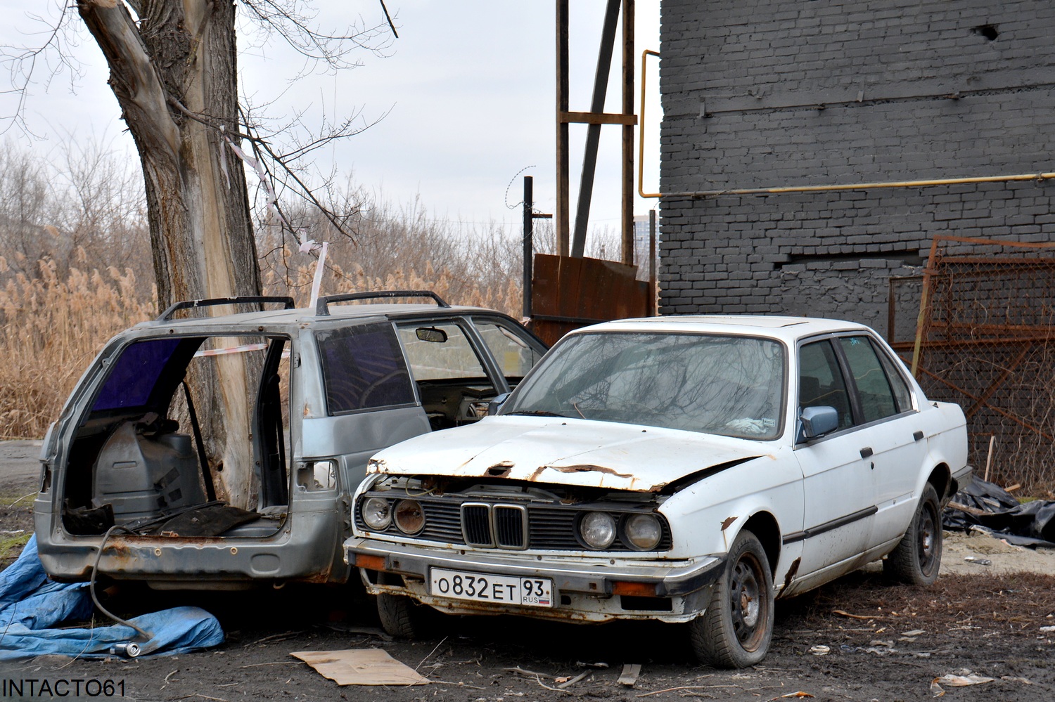 Ростовская область, № О 832 ЕТ 93 — BMW 3 Series (E30) '82-94; Ростовская область — Автопризраки; Краснодарский край — Вне региона
