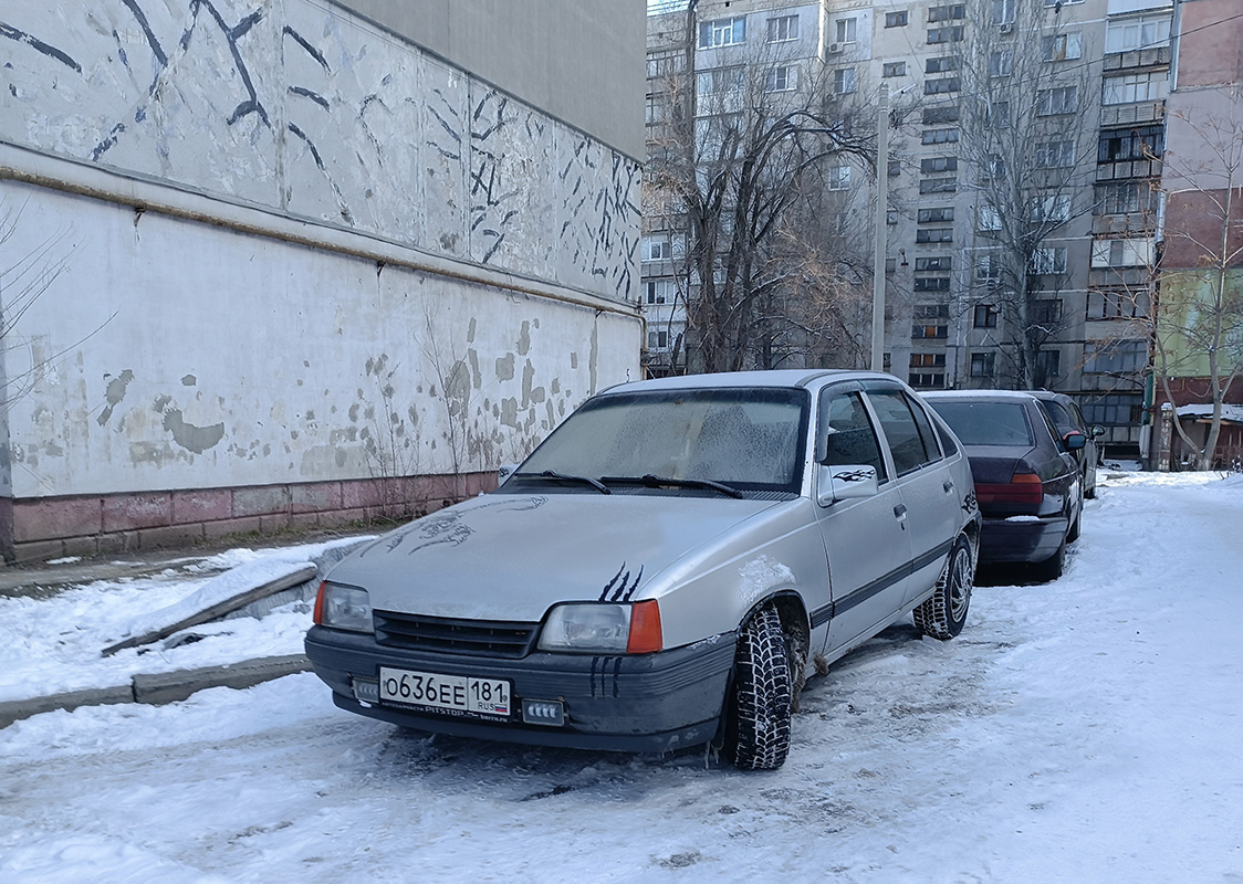 Луганская Народная Республика, № О 636 ЕЕ 181 — Opel Kadett (E) '84-95