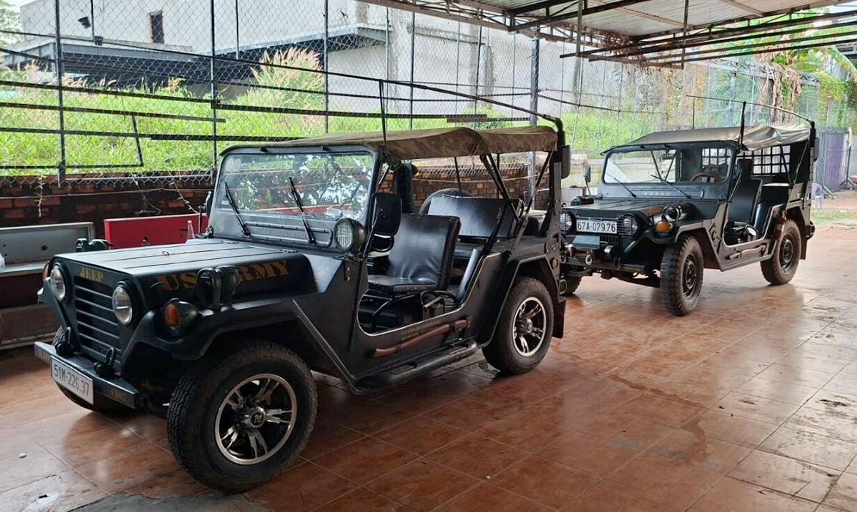Вьетнам, № 51M-226.37 — Jeep (общая модель); Вьетнам, № 67A-079.76 — Ford (общая модель)