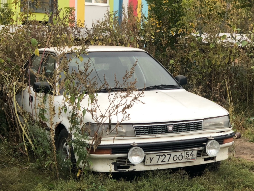 Новосибирская область, № У 727 ОО 54 — Toyota Corolla (E90) '87-92