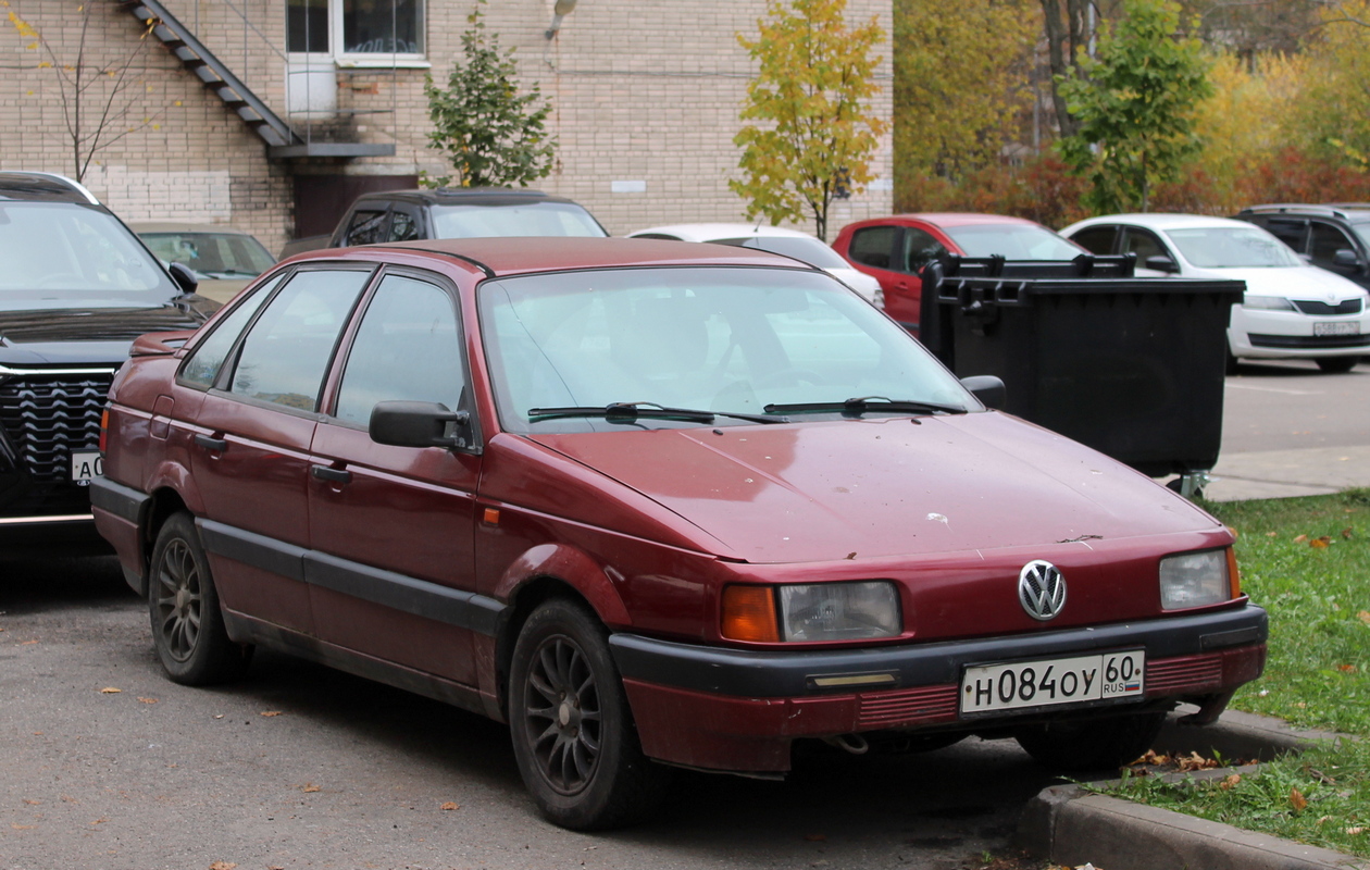 Псковская область, № Н 084 ОУ 60 — Volkswagen Passat (B3) '88-93