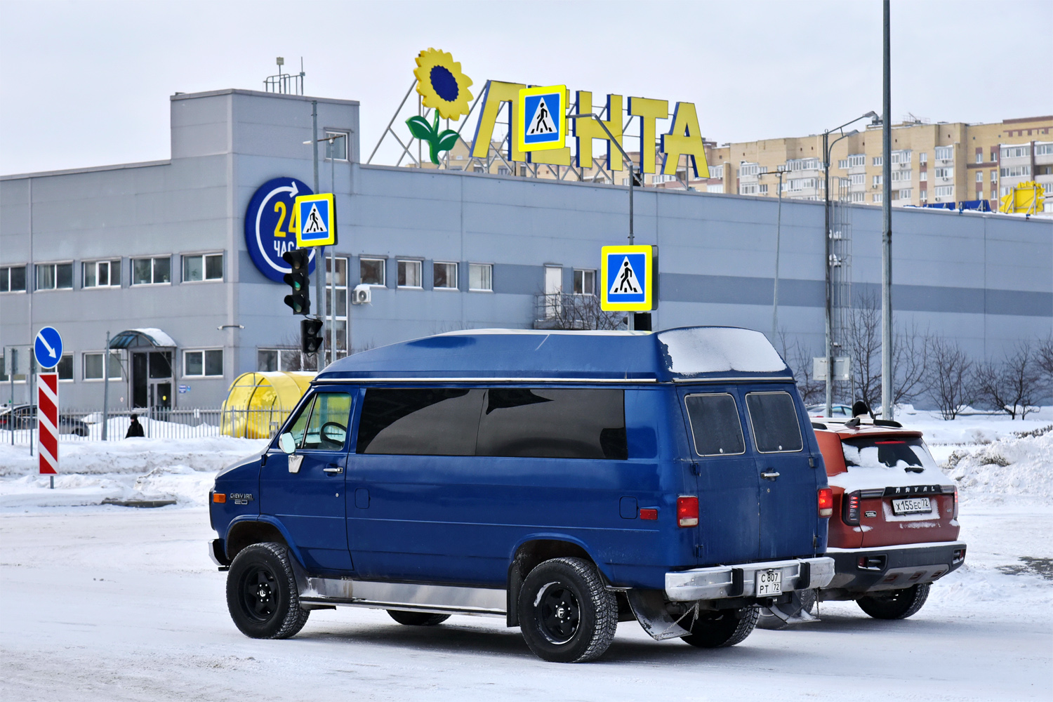 Тюменская область, № С 807 РТ 72 — Chevrolet Van (3G) '71-96