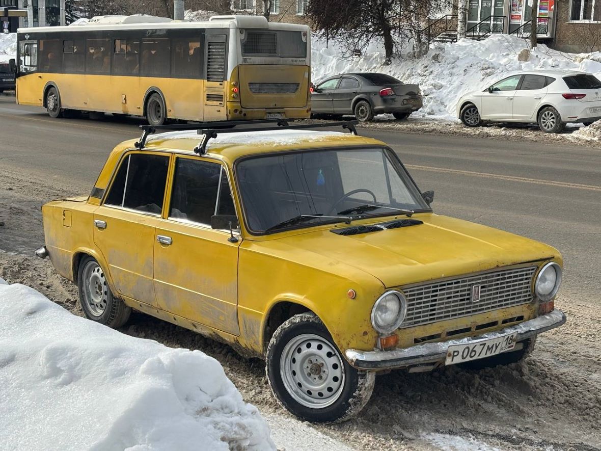Удмуртия, № Р 067 МУ 18 — ВАЗ-21011 Жигули '74-83