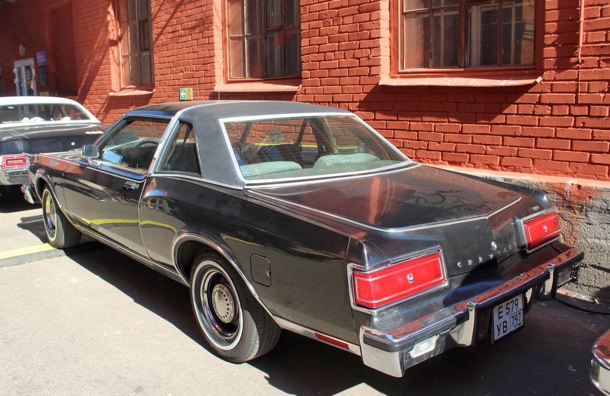 Москва, № Е 579 УВ 797 — Chrysler LeBaron (1G) '77-81; Санкт-Петербург — Ежегодная выставка классических и кастомных автомобилей и мотоциклов "Original Meet"