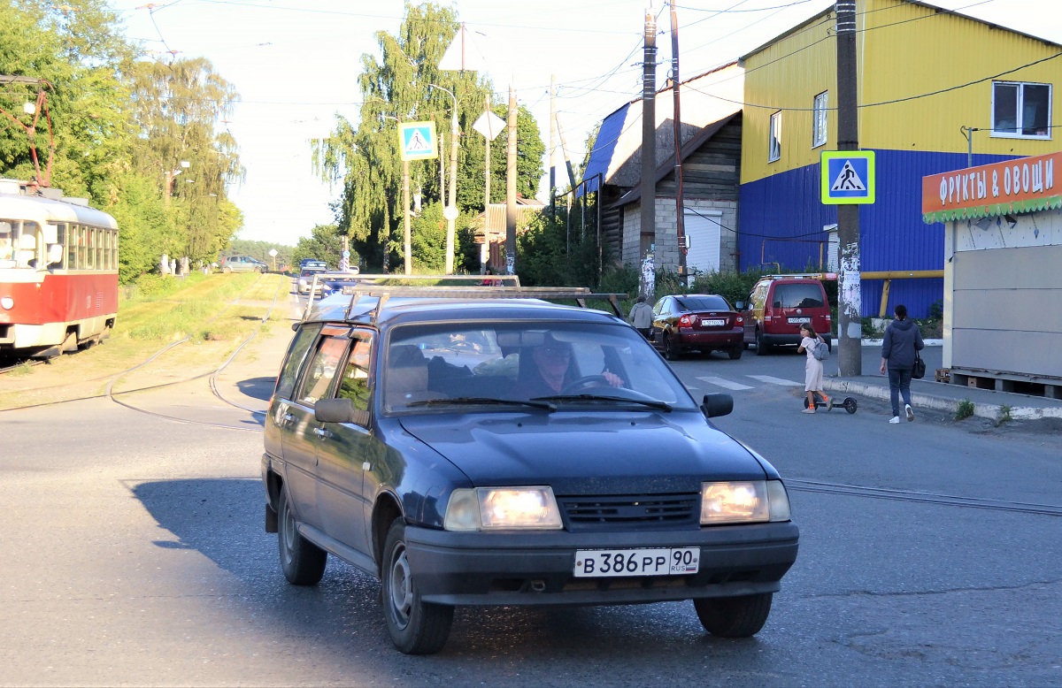 Московская область, № В 386 РР 90 — Иж-21261-030 '04-05