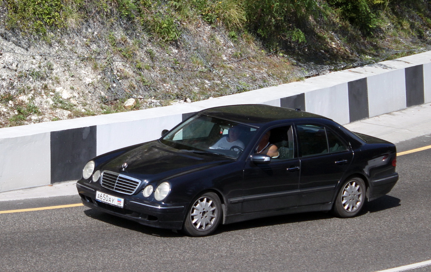 Луганская Народная Республика, № А 650 АУ — Mercedes-Benz (W210) '95-03
