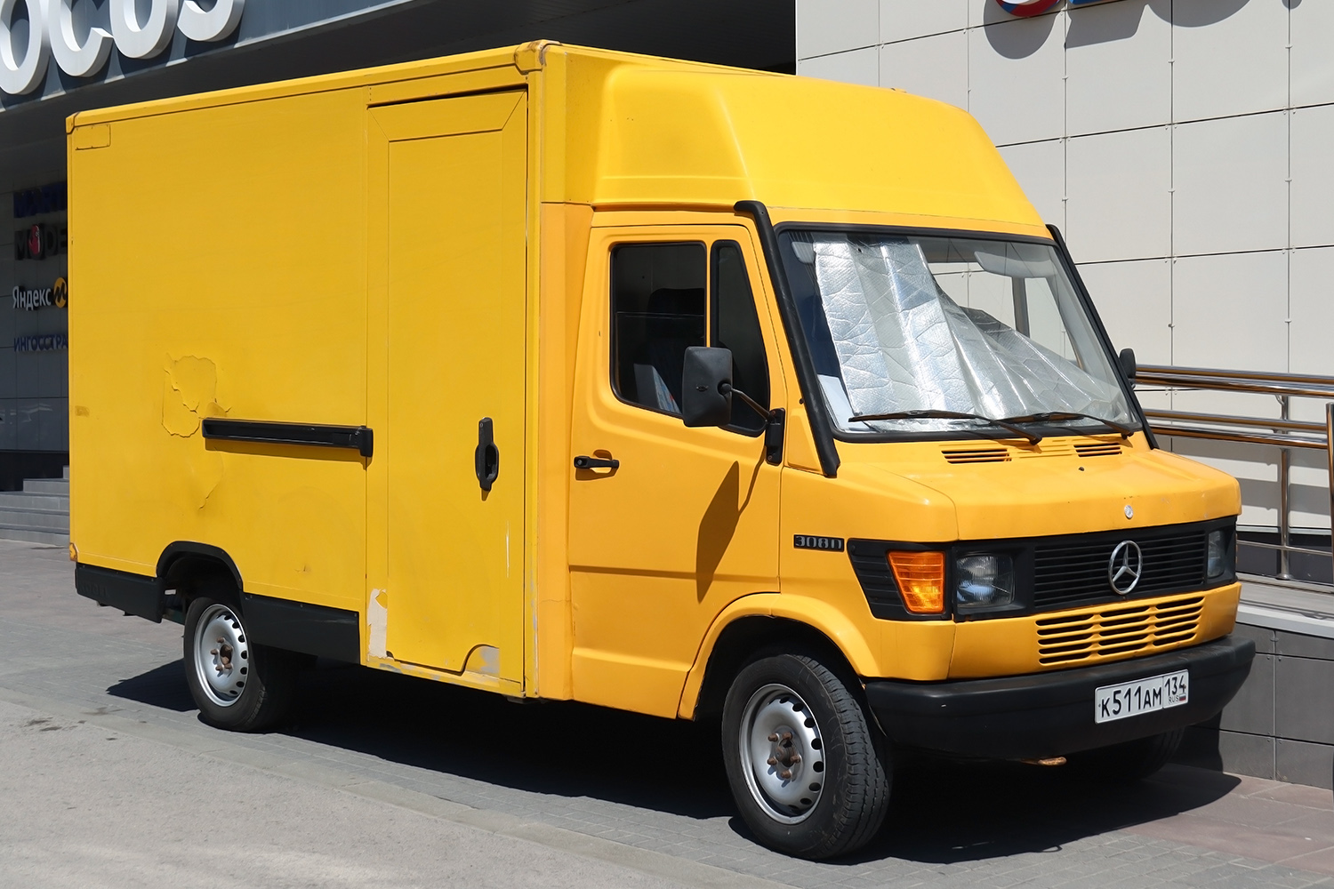 Волгоградская область, № К 511 АМ 134 — Mercedes-Benz T1 308D '76-96