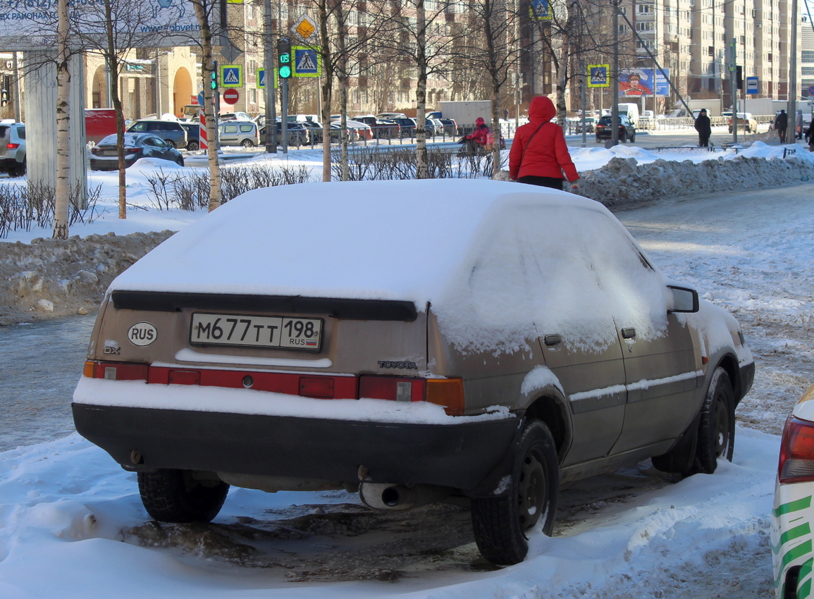 Санкт-Петербург, № М 677 ТТ 198 — Toyota Corolla (E80) '83-87