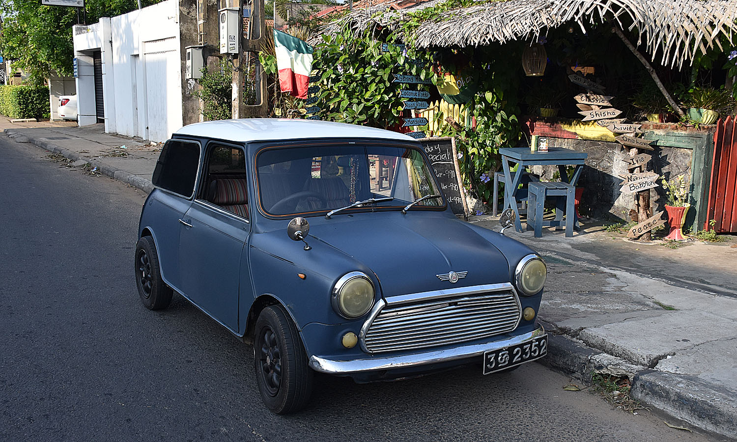 Шри-Ланка, № 3 2352 — Rover Mini '86-00