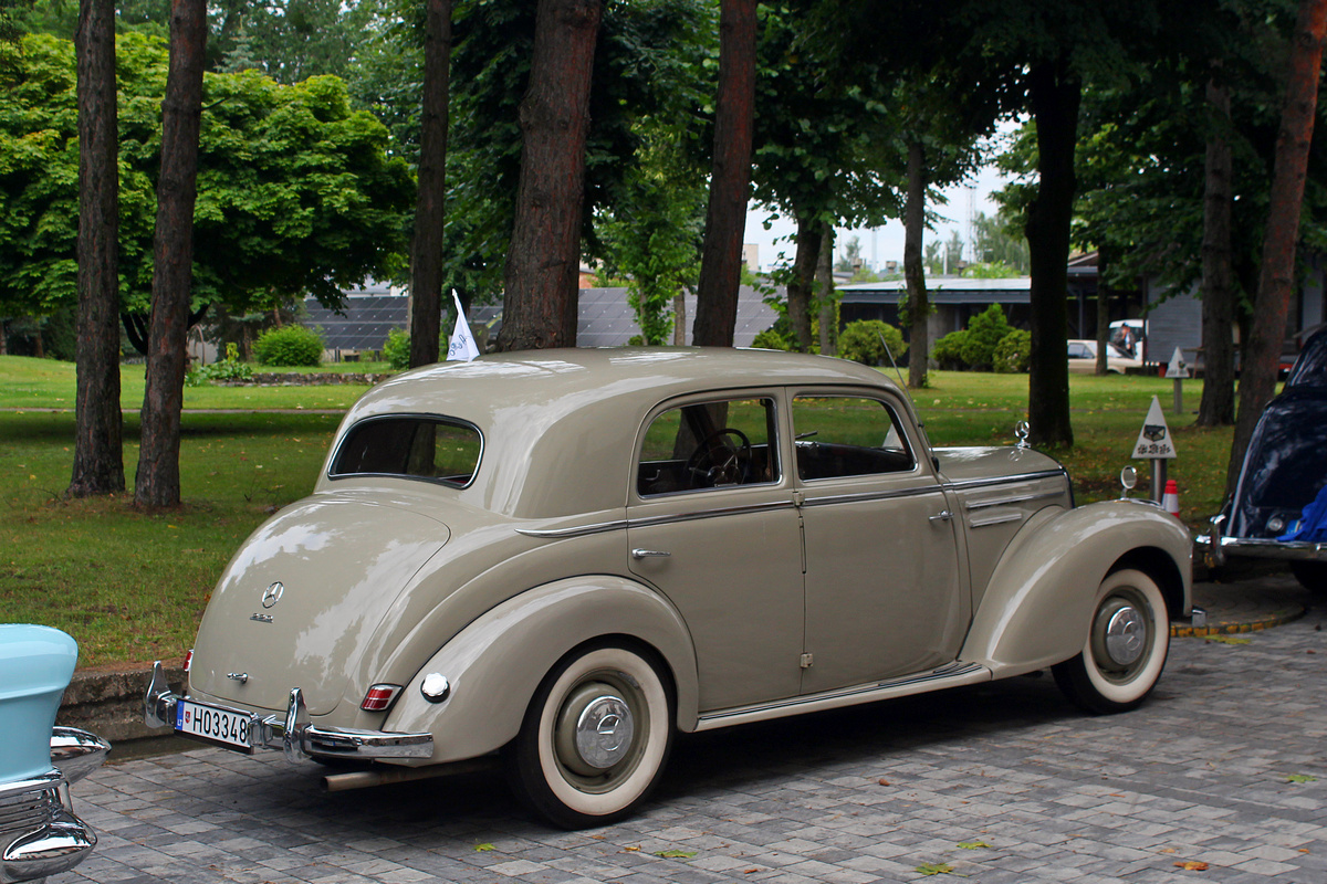 Литва, № H03348 — Mercedes-Benz (W187) '51-55; Литва — Nesenstanti klasika 2025
