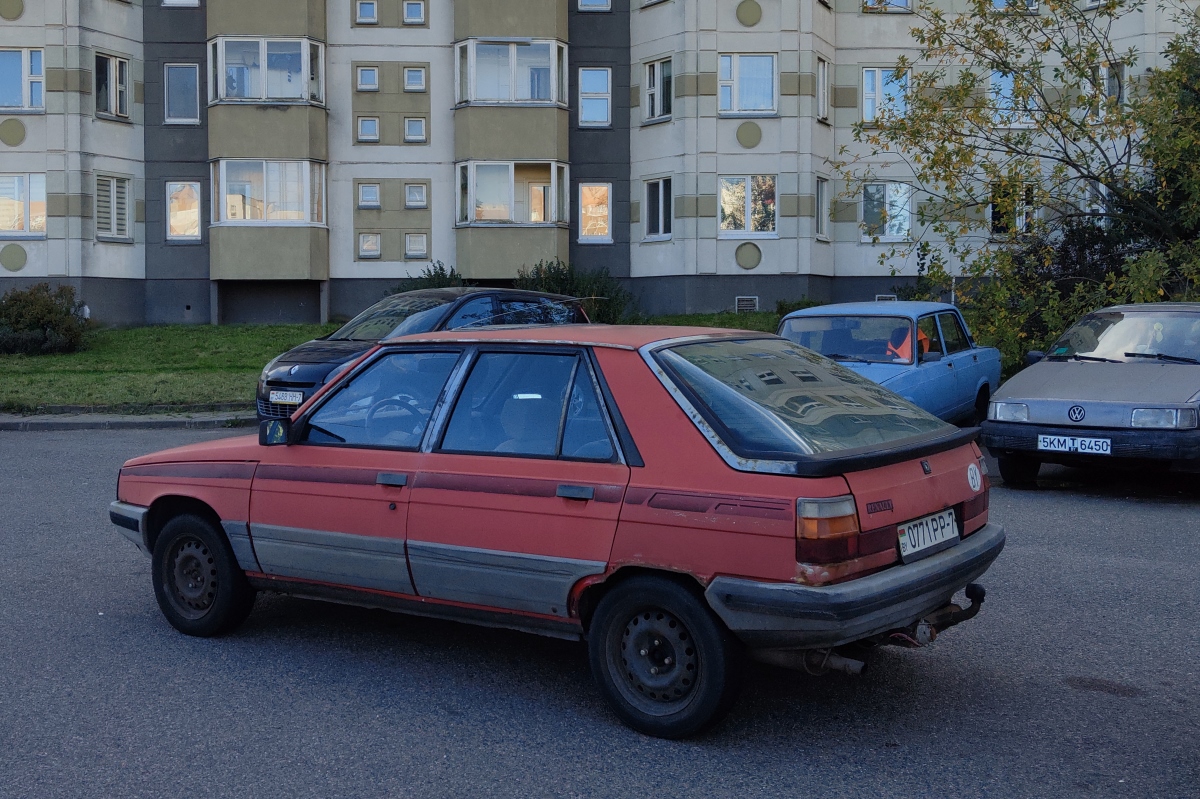 Минск, № 0771 РР-7 — Renault 11 '81-89