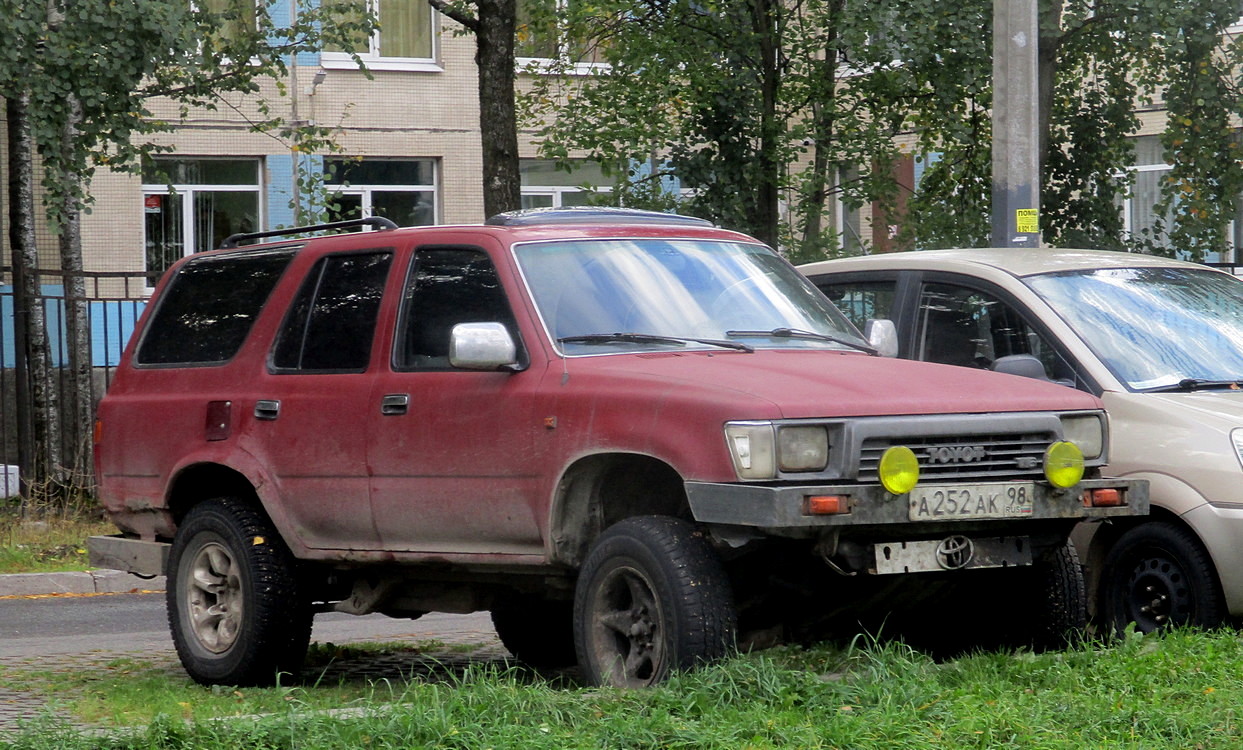Санкт-Петербург, № А 252 АК 98 — Toyota 4Runner (N120/N130) '89-95