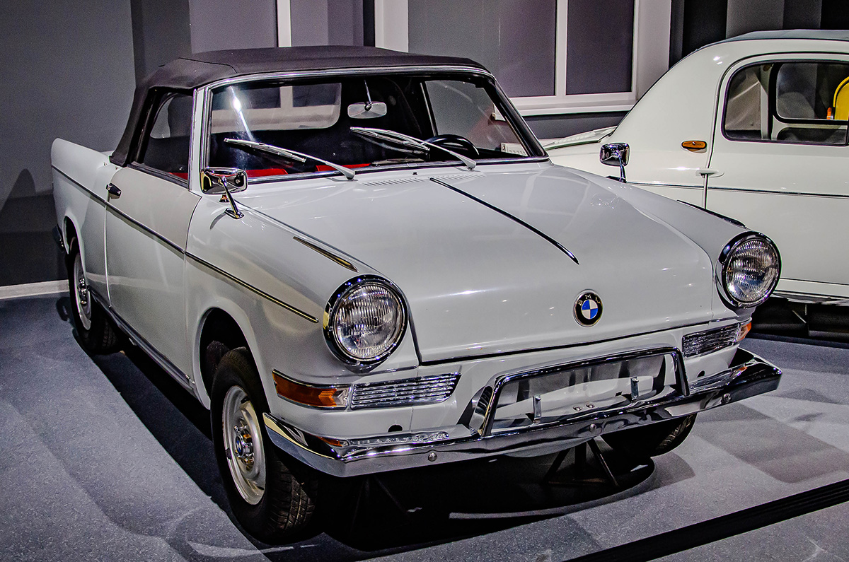 Свердловская область, № (66) Б/Н 0002 — BMW 700 '59-65