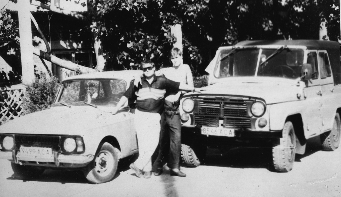 Астраханская область, № 9499 АСА — Москвич-412ИЭ-028 (Иж) '82-01; Астраханская область, № 8546 АСА — УАЗ (Общая модель); Исторические фотографии (до 2000 года) (Астраханская область)