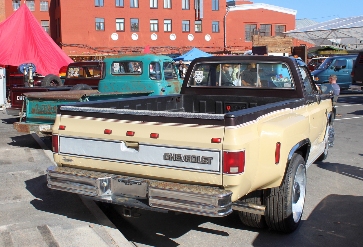 Санкт-Петербург, № (78) Б/Н 0335 — Chevrolet C/K-Series (3G) '73-91; Санкт-Петербург — Ежегодная выставка классических и кастомных автомобилей и мотоциклов "Original Meet"