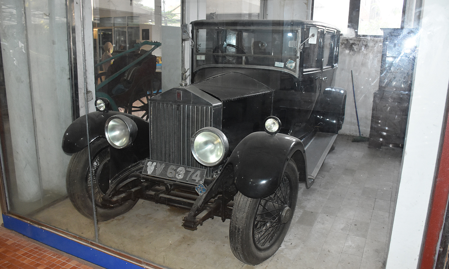 Шри-Ланка, № YV 6374 — Rolls-Royce (Общая модель)