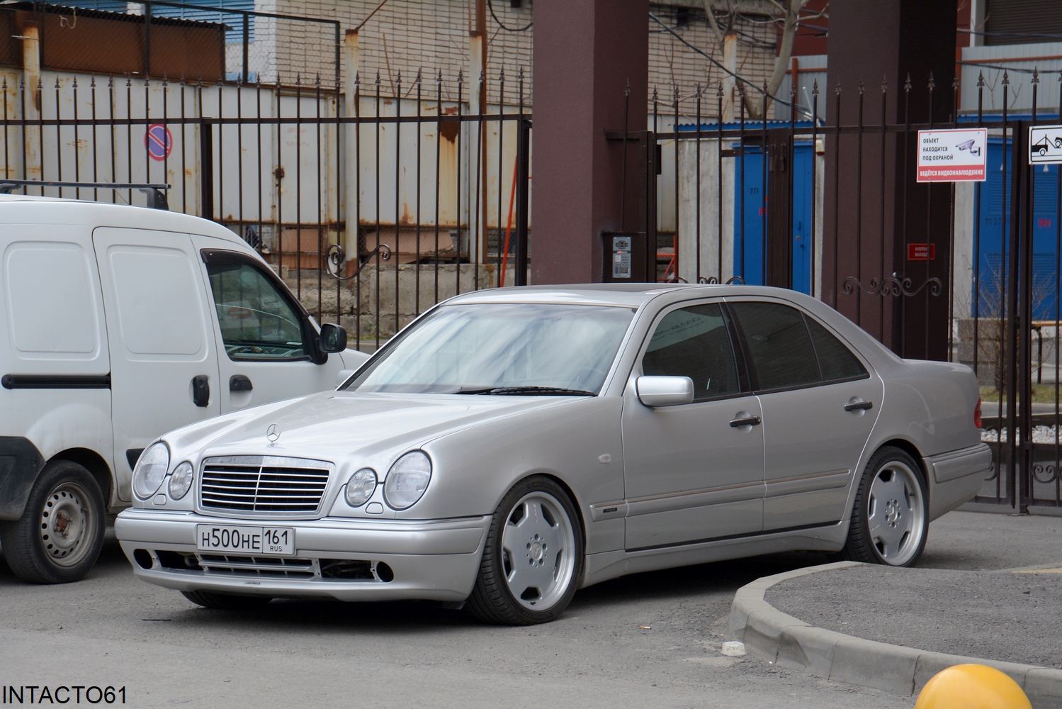 Ростовская область, № Н 500 НЕ 161 — Mercedes-Benz (W210) '95-03