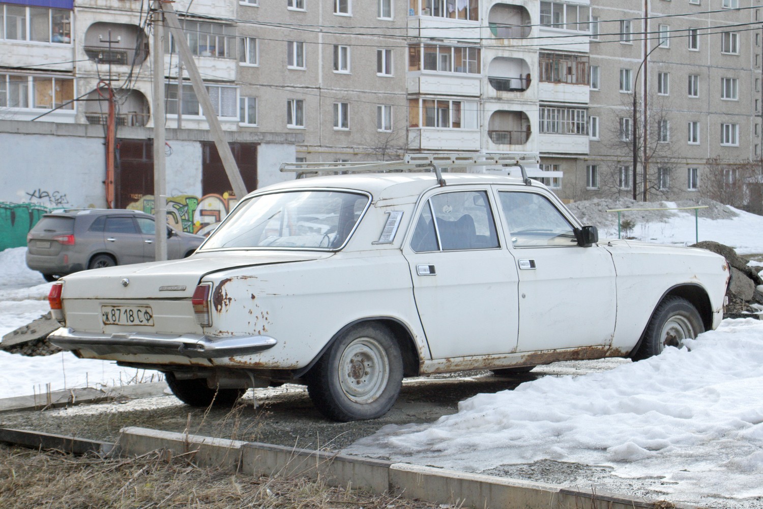 Свердловская область, № Ж 8718 СФ — ГАЗ-24-10 Волга '85-92