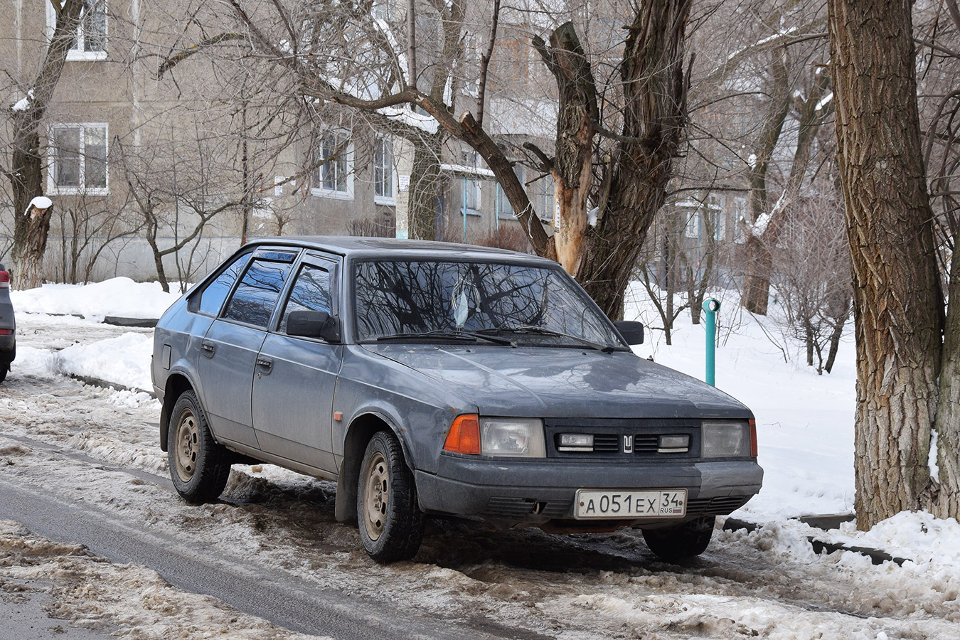 Волгоградская область, № А 051 ЕХ 34 — Москвич-214123 '95-98