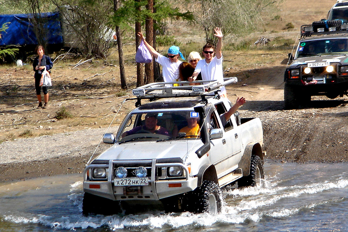 Алтайский край, № Х 272 НК 22 — Toyota Hilux (N80/N90/N100/N110) '89-05