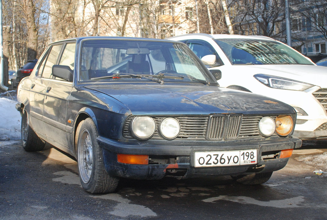 Санкт-Петербург, № О 236 УО 198 — BMW 5 Series (E28) '82-88