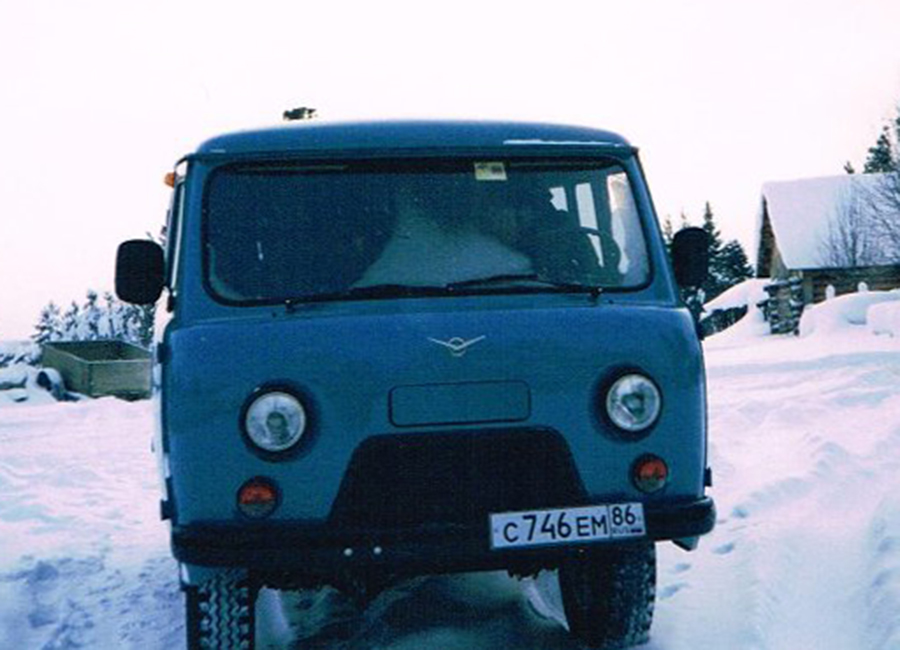 Ханты-Мансийский автоном.округ, № С 746 ЕМ 86 — УАЗ-3909 '94-03; Исторические фотографии (до 2000 года) (Ханты-Мансийский автоном.округ)