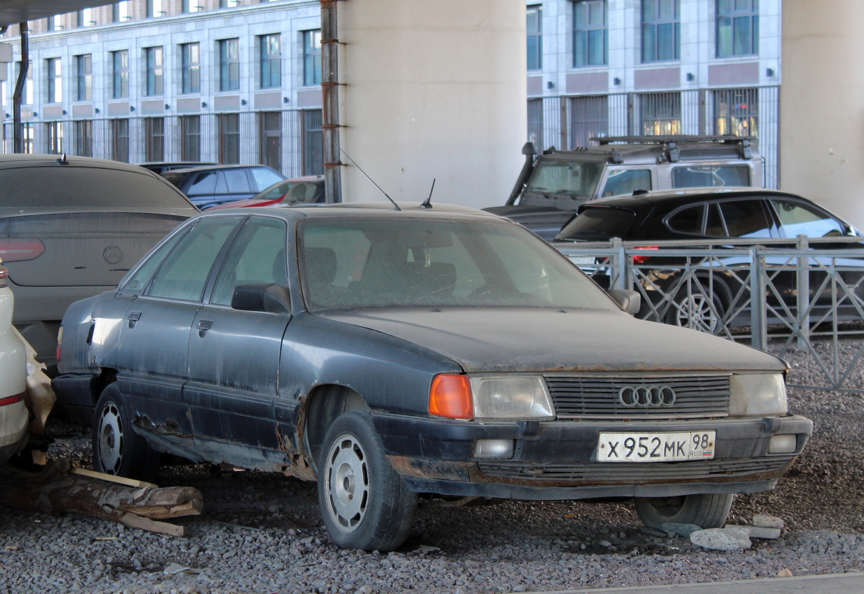 Санкт-Петербург, № Х 952 МК 98 — Audi 100 (C3) '82-91