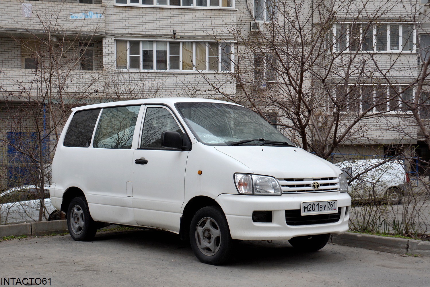 Ростовская область, № М 201 ВУ 761 — Toyota LiteAce Noah (R40/R50) '96-01