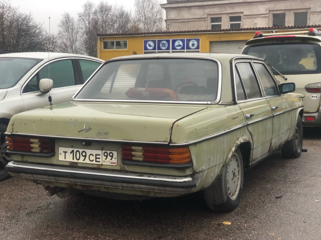 Москва, № Т 109 СЕ 99 — Mercedes-Benz (W123) '76-86