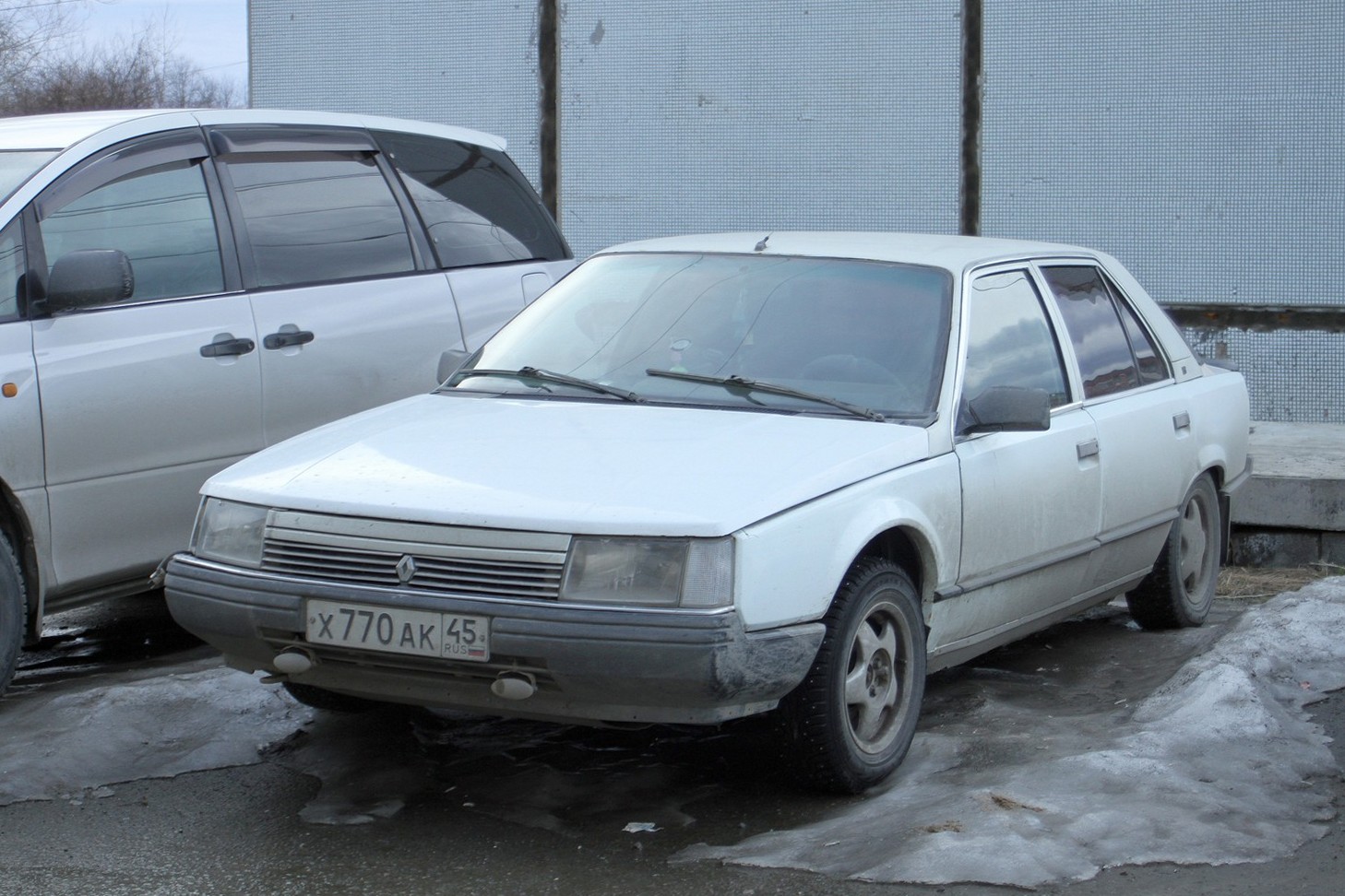 Курганская область, № Х 770 АК 45 — Renault 25 '83-92