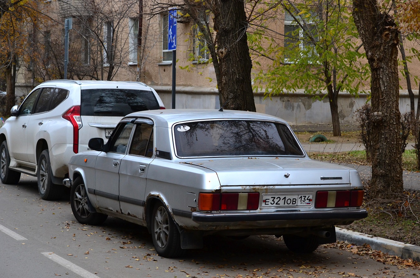 Волгоградская область, № Е 321 ОВ 134 — ГАЗ-3102 Волга '81-08