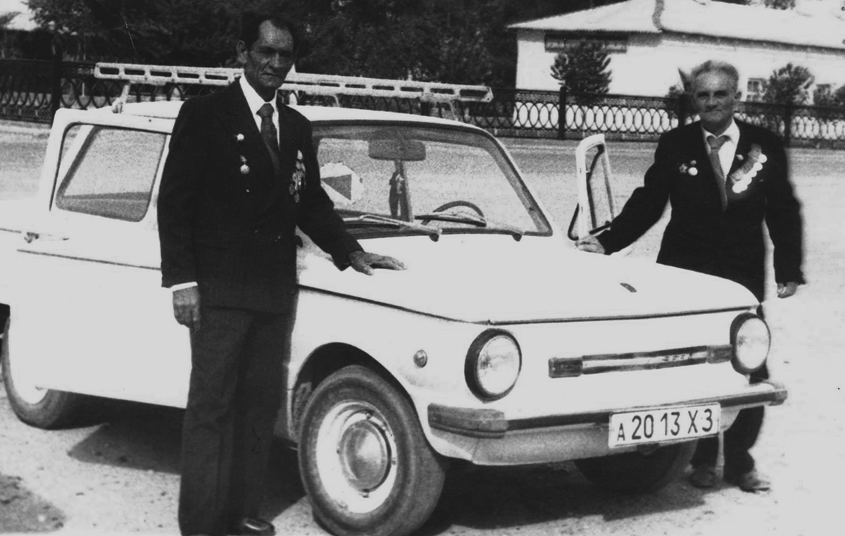 Узбекистан, № А 2013 ХЗ — ЗАЗ-968М Запорожец '79-94; Исторические фотографии (до 2000 года) (Узбекистан)